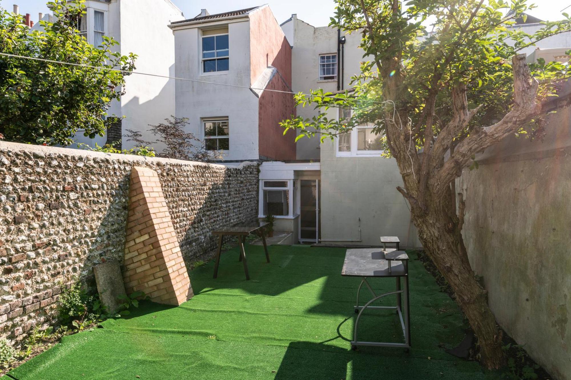Quality Stay Rooms Hove Extérieur photo